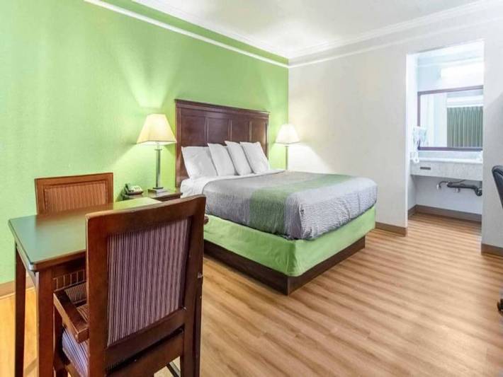 Ferienwohnung für 2 Personen, mit Terrasse und Pool, kinderfreundlich - 1