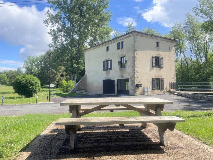 Gîte pour 6 personnes, avec jardin à Saint-Maurice-des-Lions