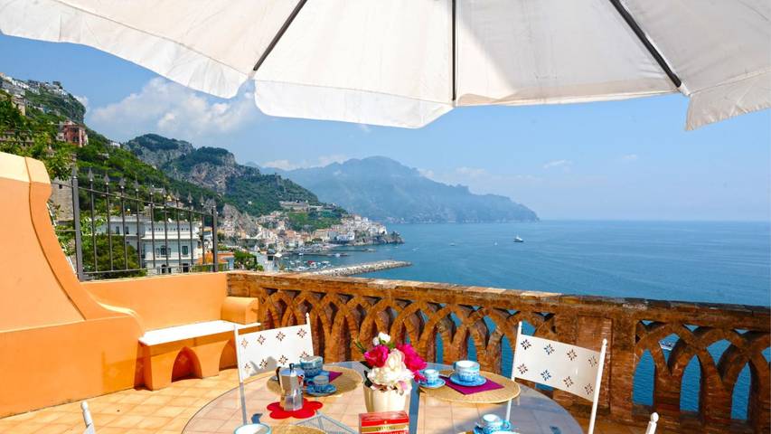 Gîte pour 5 personnes, avec balcon à Amalfi - 2