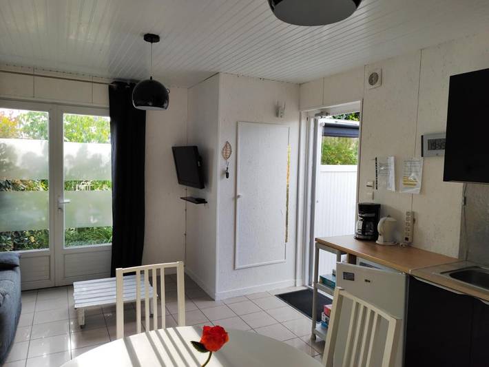 Gîte pour 4 personnes, avec terrasse et jardin à Saint-Pierre-des-Échaubrognes - 4