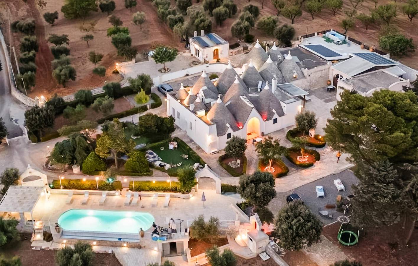 Feriehus for 10 personer med badebasseng in Cisternino, Salento