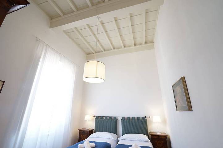 Appartamento intero, The emotion of living in a Renaissance palace in the heart of Florence in Firenze Centro storico, Firenze