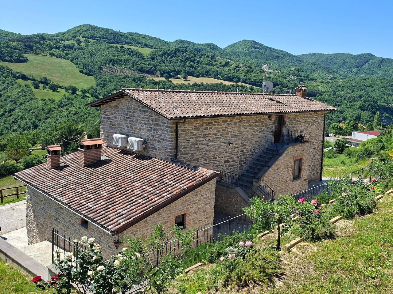 Fuga con piscina e Wi-Fi in Carpegna, Valtiberina