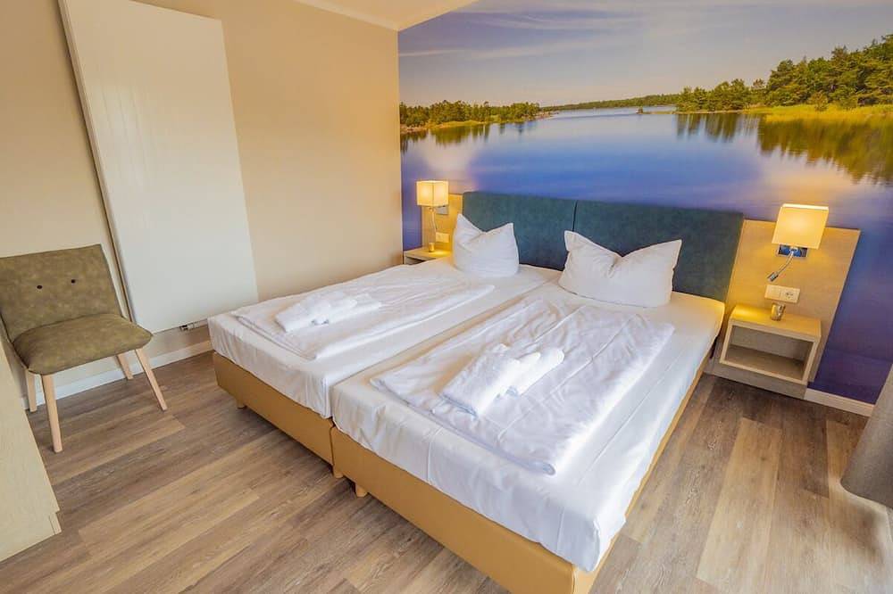 Ganze Wohnung, Doppelzimmer für 2 Gäste mit 20m² in Waren in Waren (Müritz), Müritz