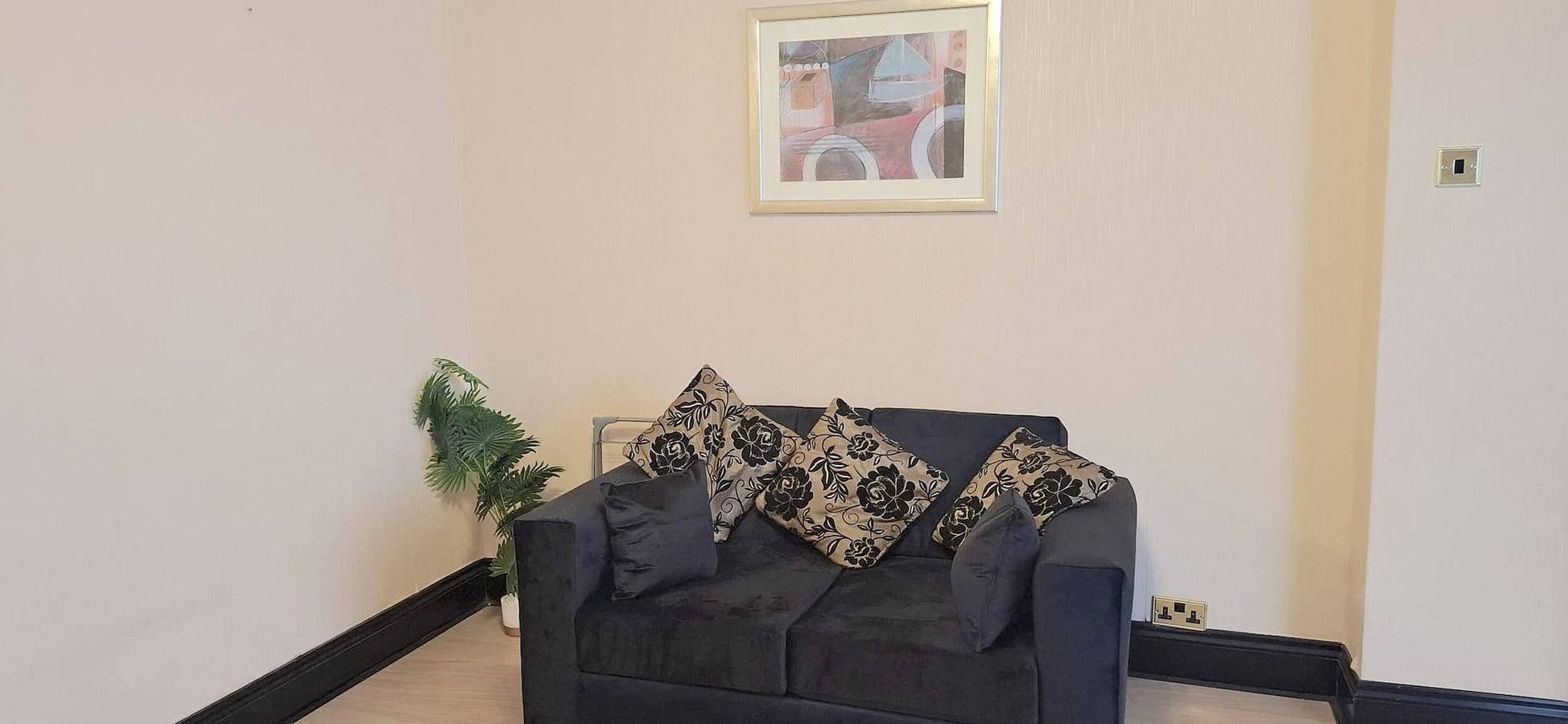 Geräumige 3 Schlafzimmer, 2 Bäder, kostenloses Wlan, zentrale Lage in Middlesbrough, Nordostengland