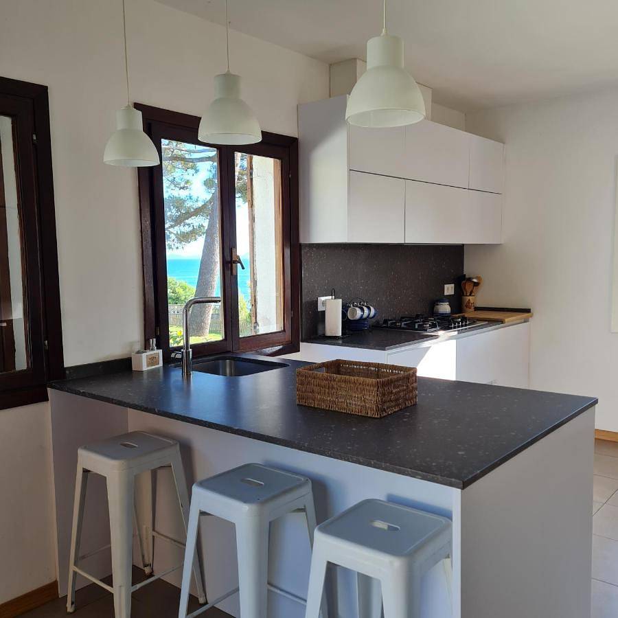Chalet en Sanxenxo, en playa Canelas in Portonovo, Sanxenxo
