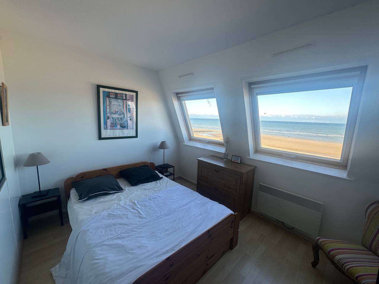 Entire apartment, Apartment with panoramic terrace, pet-friendly, parking in Cabourg, Caen region