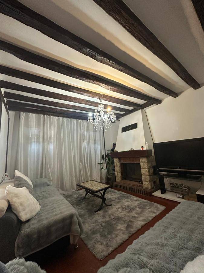 Location de vacances pour 7 personnes, avec Jacuzzi ainsi que Jardin et Vue à Bléneau - 4