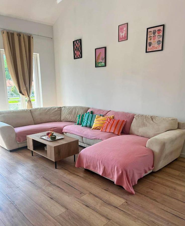 Appartement entier, Appartement avec balcon vue sur la Meuse in Monthermé, Parc naturel régional des Ardennes