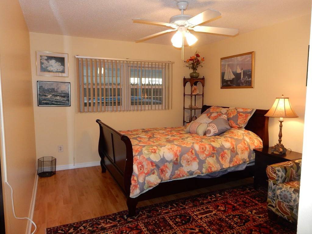 Ganze Wohnung, Ruhige Lage am Wasser der Little Sarasota Bay in Siesta Key, Sarasota County