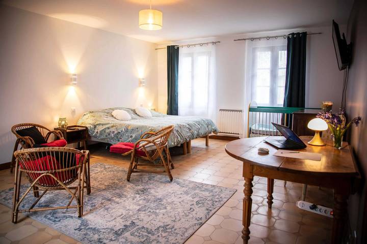 Maison conviviale avec jardin à Pordic - Idéale pour 13 pers. in Pordic, Côte de Goëlo