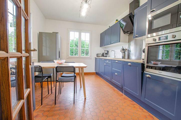 Gîte pour 12 personnes, avec jardin ainsi que terrasse et piscine dans Lac d'Orient - 3