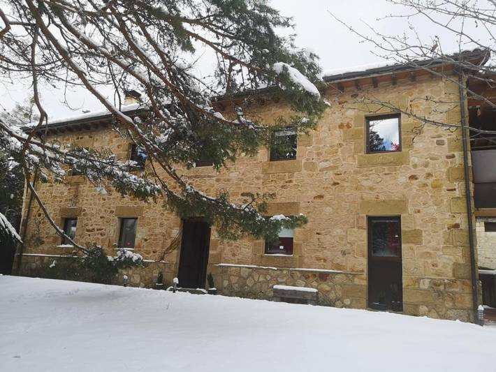 Gîte pour 4 personnes, avec jardin et balcon à Vinuesa - 2
