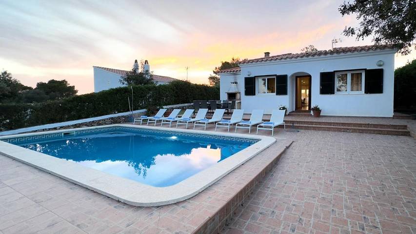 Casa de vacaciones para 8 personas, con vistas además de piscina y jardín, Se admiten mascotas - 1