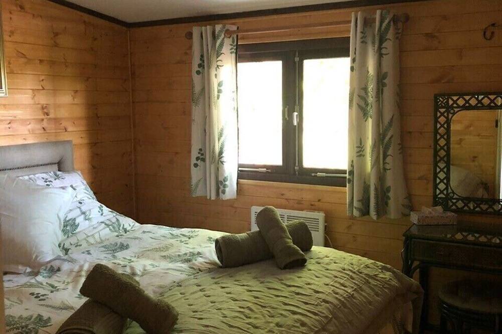 Forest retreat, 2 bed Wooden Cabin in the Lakes in Skelwith Bridge, Lake District