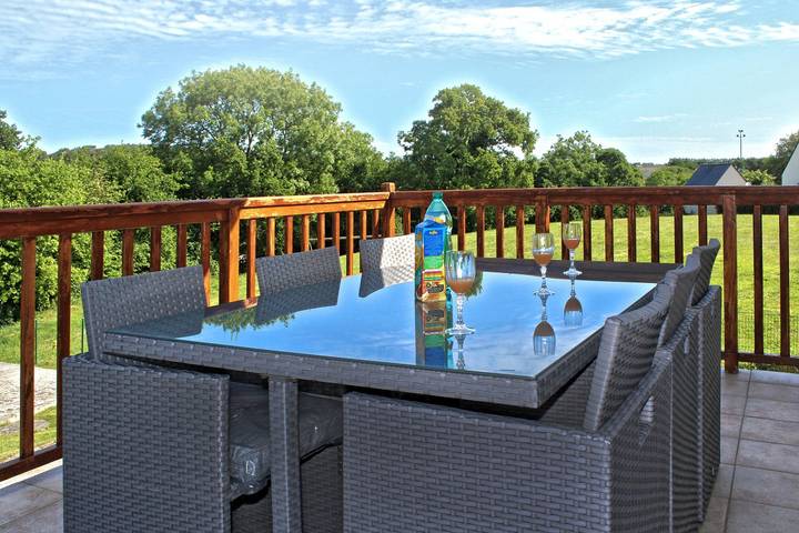 Gîte pour 5 personnes, avec terrasse ainsi que jardin et piscine, animaux acceptés à Plourivo - 2