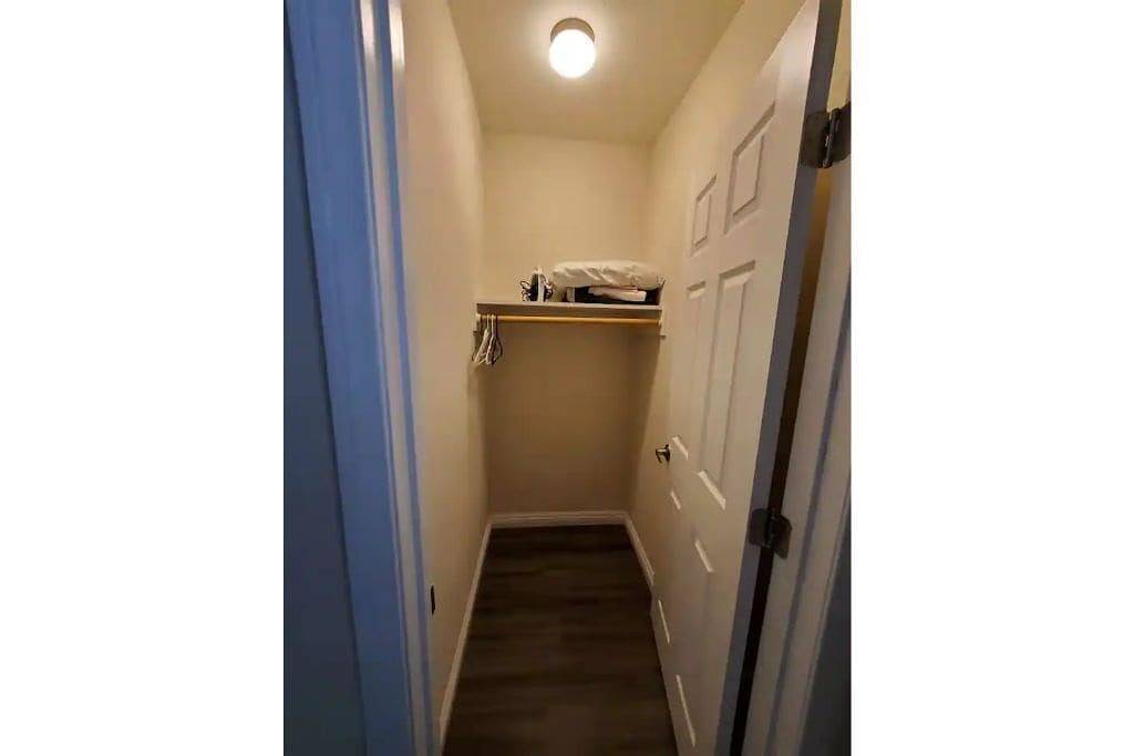 Ganze Wohnung, Spacious 1 Bedroom Studio with Private Bath & Kitchenette in Las Vegas, Nevada