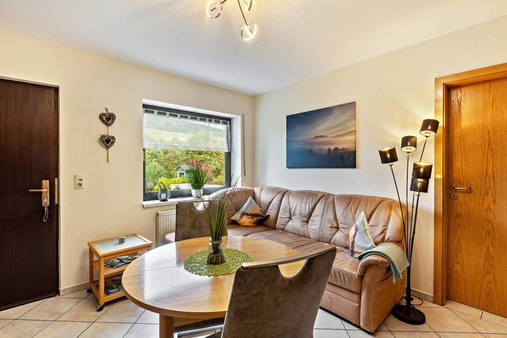 Hel lejlighed, Apartment 'Fischer' with Mountain View, Private Terrace and Wi-Fi in Diemelsee, die Mittelgebirge