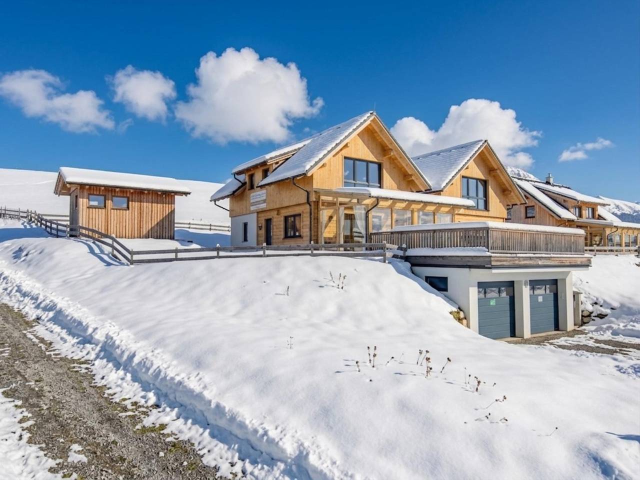 Zwei verbundene Chalets mit Sauna im Skigebiet in Reichenau (Österreich), Nockberge
