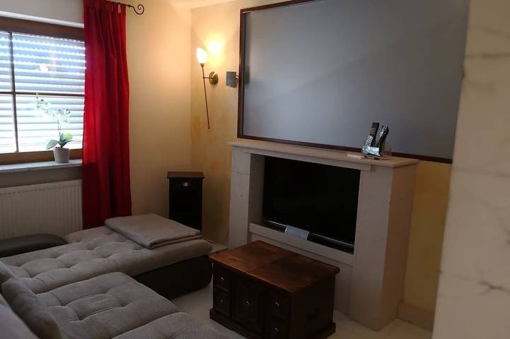 Ferienwohnung für 4 Personen, mit Balkon und Terrasse sowie Garten in Rödental - 2