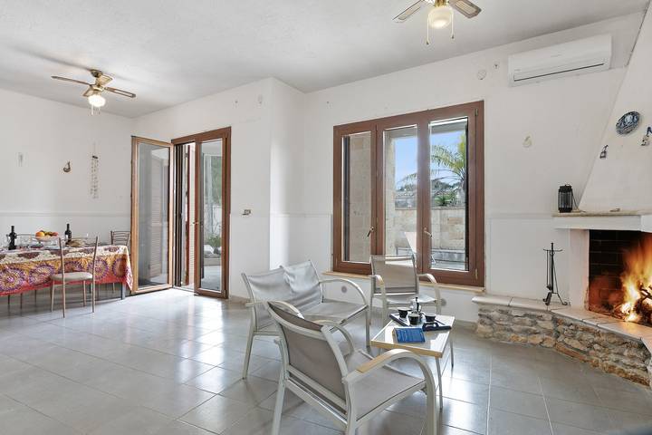 Villa pour 10 personnes, avec vue sur l’océan et balcon, adapté aux familles à Lecce - 3