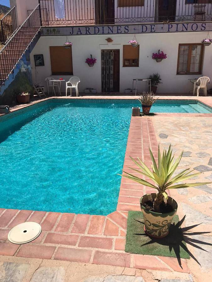 Apartamento para 4 personas, con terraza además de vistas y piscina en El Pinar