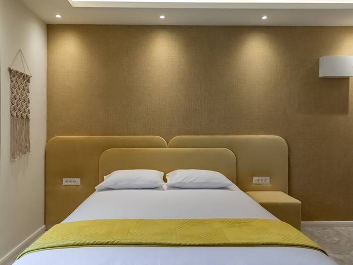 Ferienwohnung für 2 Personen, mit Balkon/Terrasse und Pool in Montenegro
