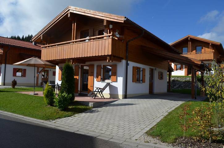 Ferienhaus für 5 Personen, mit Balkon und Terrasse sowie Garten und Ausblick in Lechbruck am See