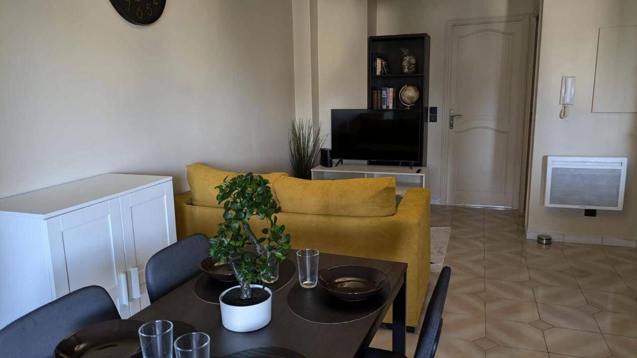 Appartement entier, Évasion - Orly à 12 min de Paris in Paray-Vieille-Poste, Essonne