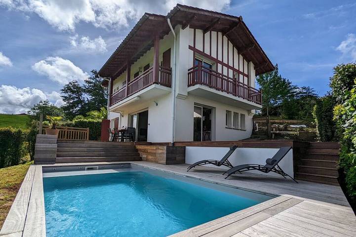 Maison de vacances pour 8 personnes, avec balcon et jardin à Ahetze