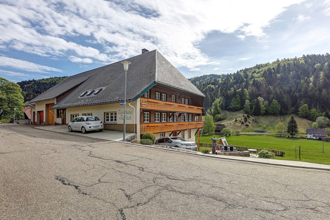Ganze Wohnung, Ferienwohnung "Talblick" mit Balkon, Gemeinschaftsterrasse und Wlan in Todtmoos, Südschwarzwald