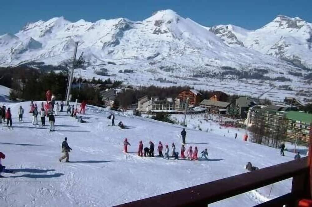 Apartamento entero, Apartamento 4 piezas 8-10 personas en las laderas con vistas panorámicas in La Joue du Loup, Dévoluy (comuna)