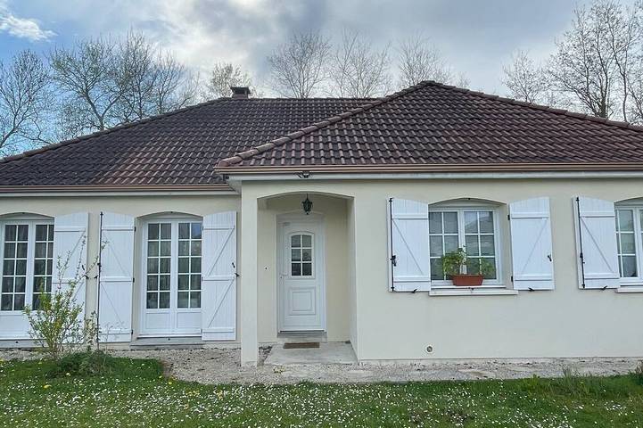 Location de vacances pour 6 personnes, avec Terrasse et Jardin à Rosières-près-Troyes