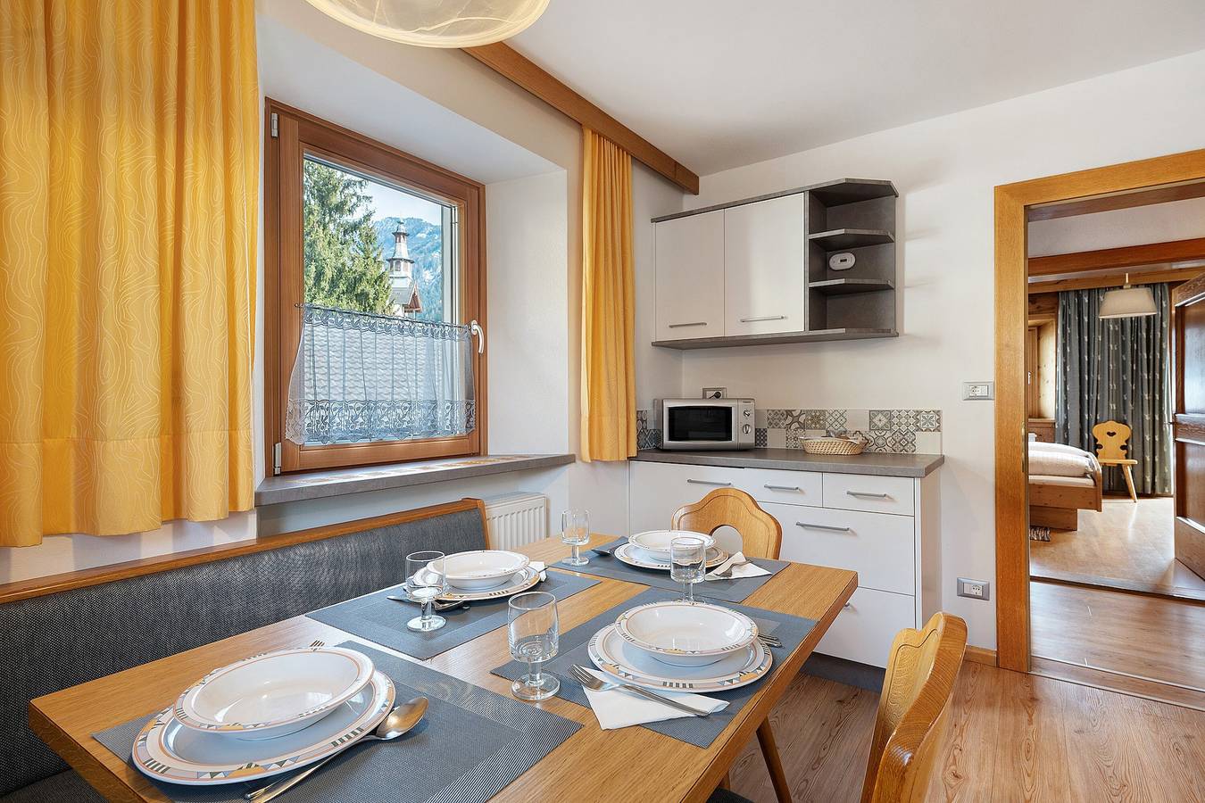 Ganze Wohnung, Apartment Rita mit Bergblick, Gemeinschaftsgarten und Wlan in St. Ulrich in Gröden, Dolomiti Superski