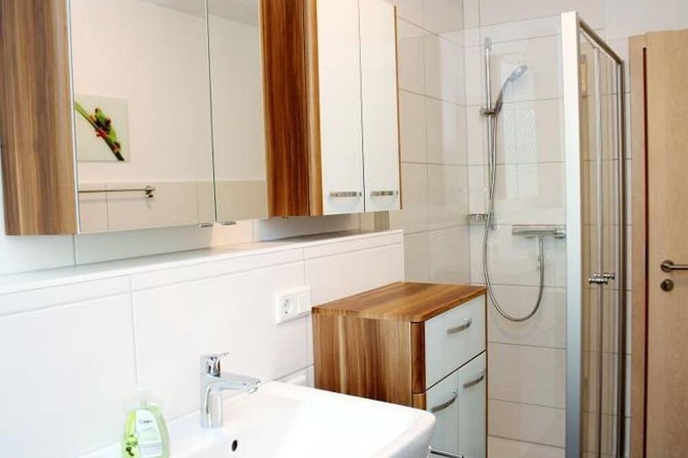 Ganze Wohnung, Trittschennest - Haus am Berg in Bad Dürkheim, Pfälzer Rheinebene