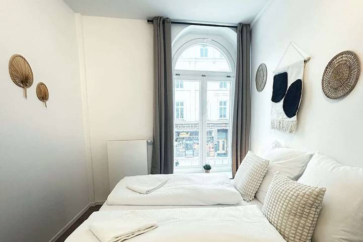 Ganze Wohnung, Stylish Apartment near Binnenalster for up to 8 Guests in Hamburg-Mitte, Hamburg