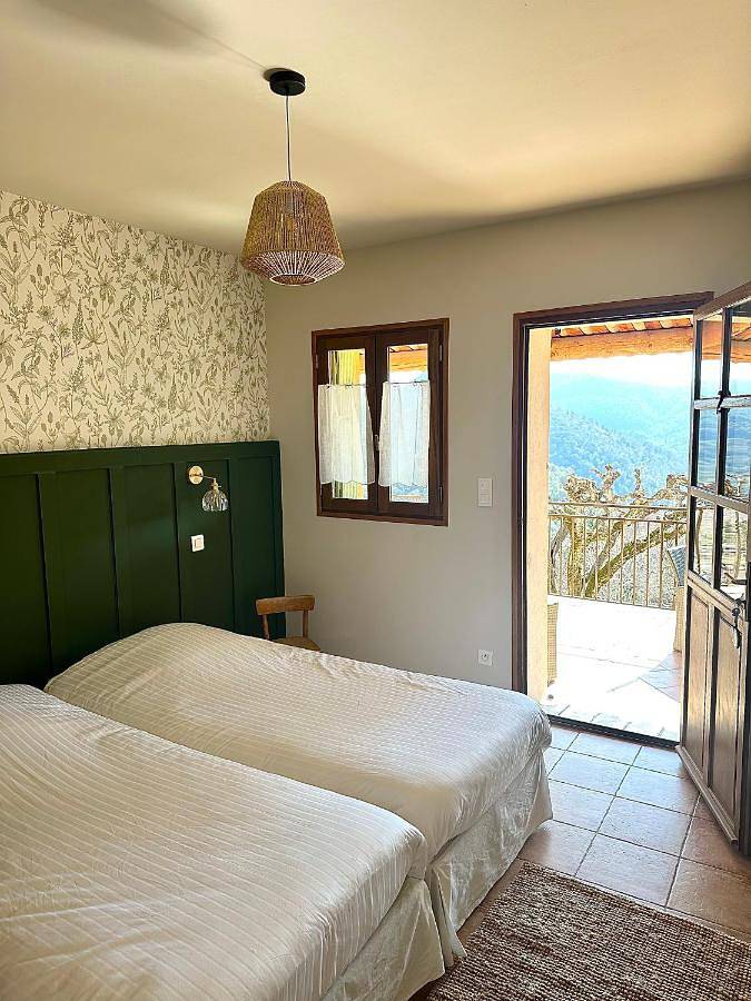 Location de vacances pour 2 personnes, avec piscine ainsi que jardin et vue à Propiac - 4