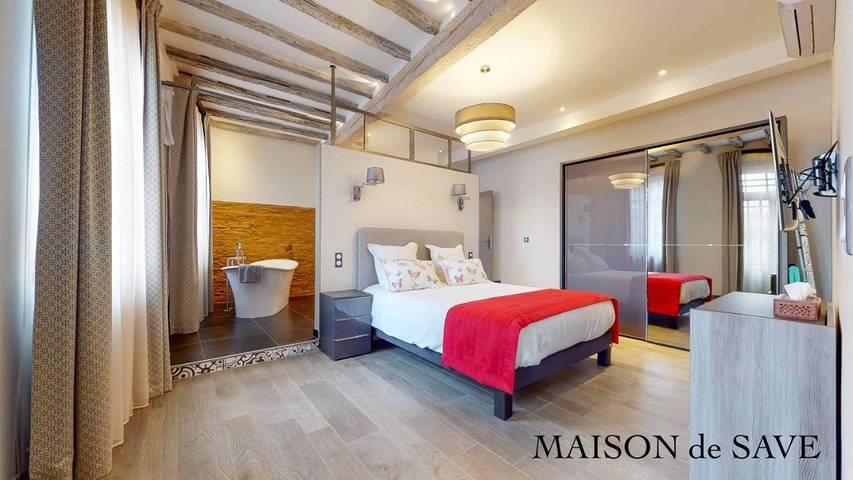 Gîte pour 4 personnes, avec vue et balcon à L'Isle-Jourdain - 2