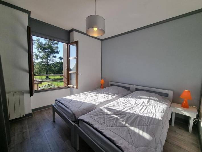 Gîte pour 6 personnes à Saint-André-d'Apchon - 4