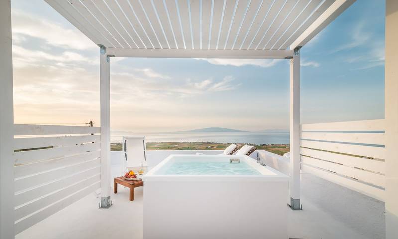 Location de vacances pour 8 personnes, avec jardin et vue sur l’océan à Santorin - 2