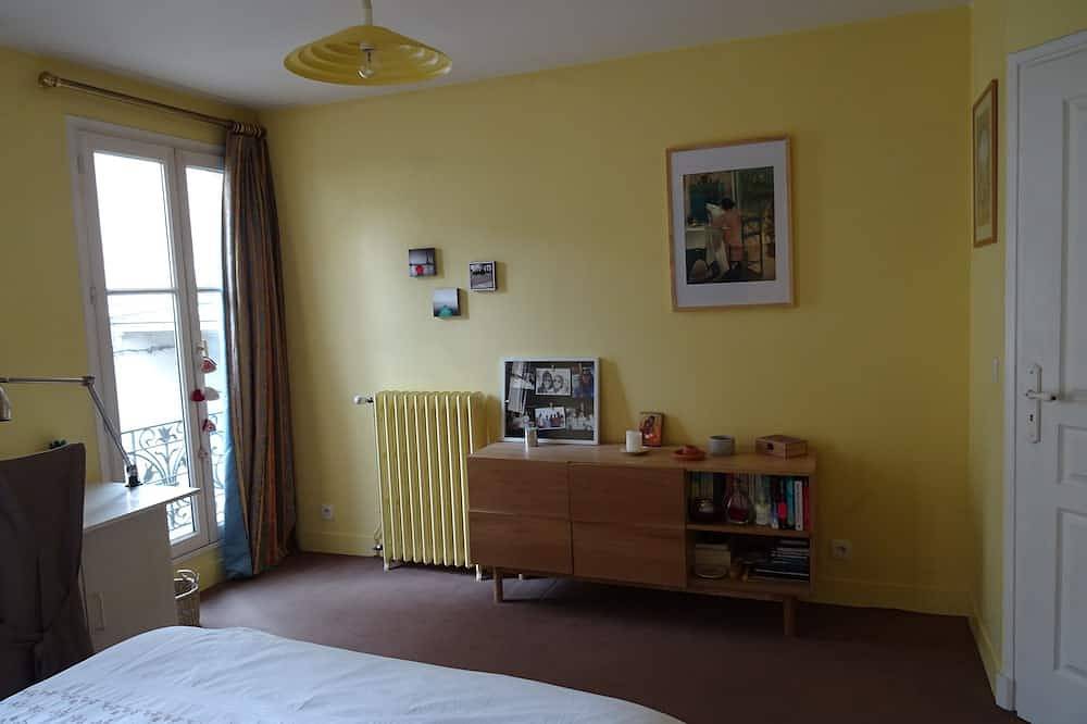 Maison de ville chaleureuse et très calme à 2 pas du Château de Versailles in Versailles, Yvelines