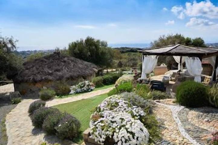 Ferienhaus für 2 Personen, mit Garten und Pool - 1