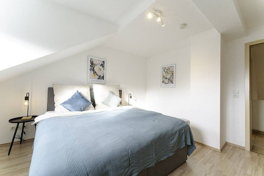 Ganze Wohnung, Deluxe Flat | Ps4 | Parken | Netflix | Zentral in Bendorf, Osteifel