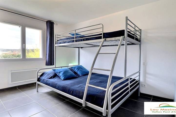 Villa pour 6 personnes, avec jardin à Vallon-Pont-d'Arc - 4