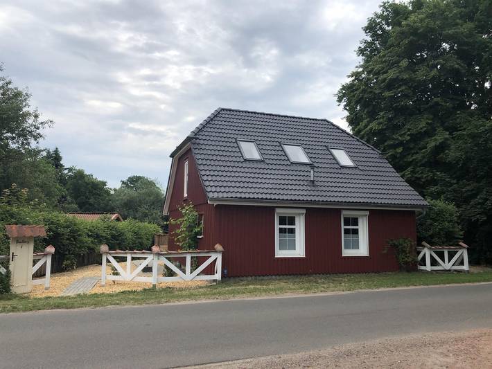 Ferienhaus für 5 Personen, mit Terrasse und Garten in Schwarmstedt