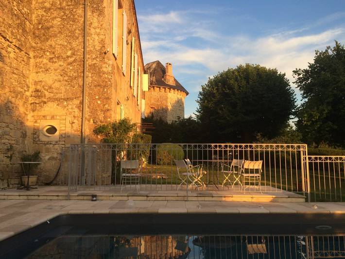 Château pour 8 personnes, avec terrasse ainsi que piscine et jardin en Nouvelle-Aquitaine - 3