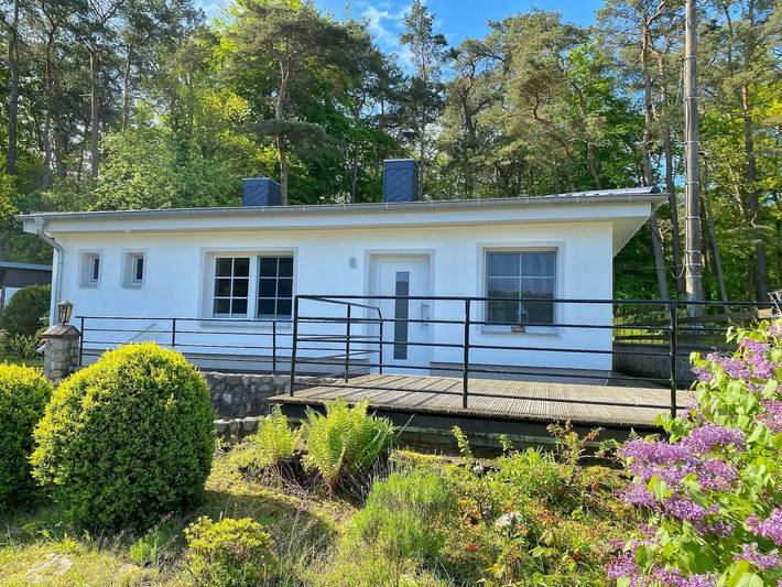 Bungalow für 4 Personen, mit Terrasse und Garten in Sassnitz