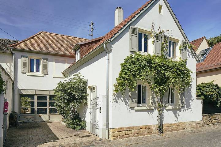 Ferienhaus für 6 Personen, mit Balkon und Garten in Forst an der Weinstraße