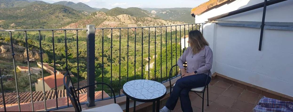 Location de vacances pour 14 personnes, avec Balcon et Terrasse ainsi que Vue sur le lac et Vue à Santa Cruz de Moya