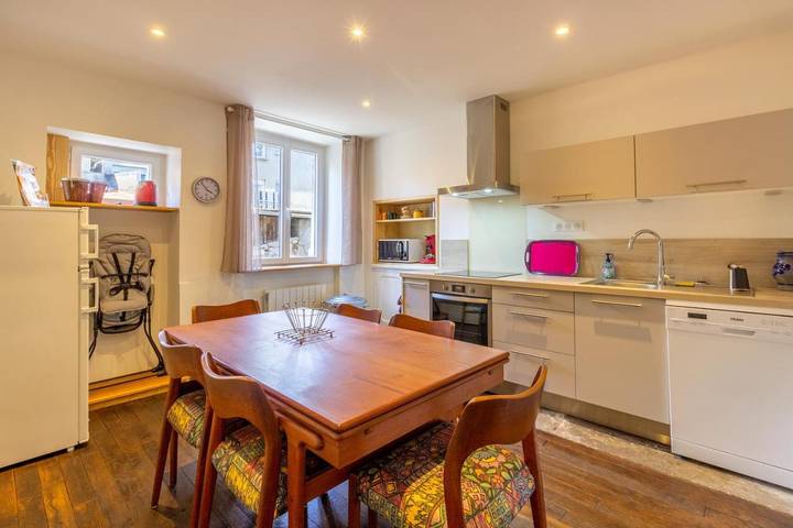 Location de vacances pour 6 personnes, avec jardin, adapté aux familles à Saint-Côme-d'Olt - 4